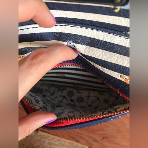 Loungefly Disney Pixar Finding Nemo Mini Backpack - Rare! - Picture 10 of 15